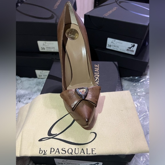 Q by Pasquale PRISCILLA - Picture 5 of 8